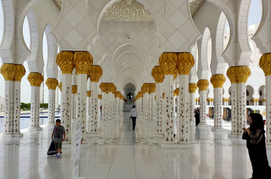 business culture in dubai